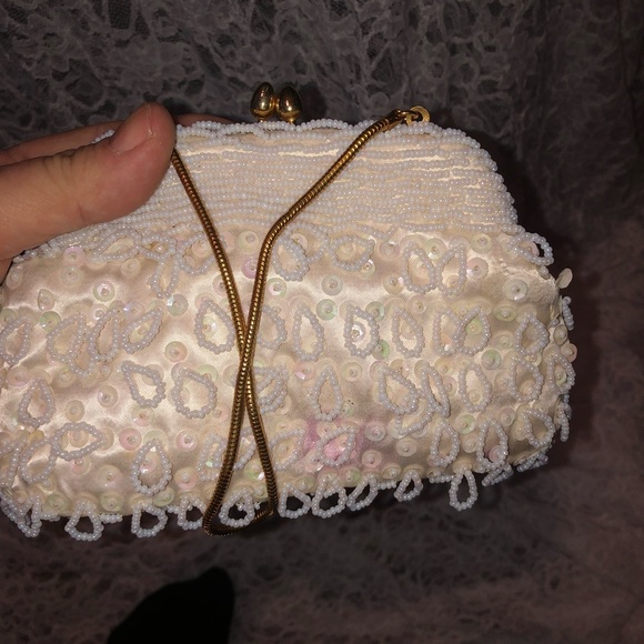 Vintage Artel Beaded Clutch with Gold Accents. Gorgeous little clutch- used - Picture 6 of 7
